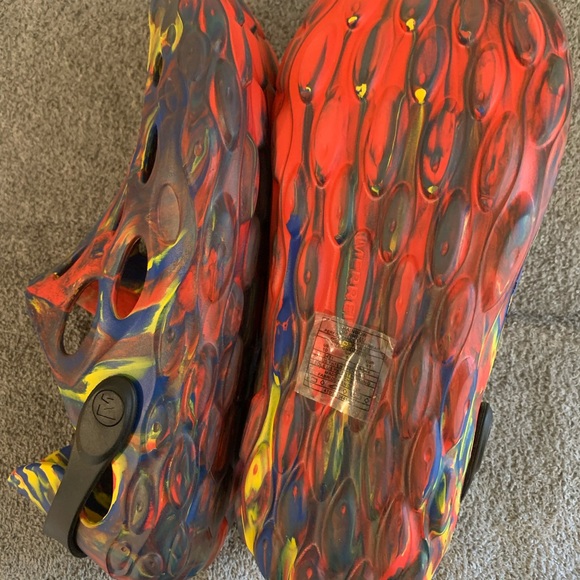 Merrell Women's Hydro Moc Water Shoe, Rainbow, size 10; never worn - Picture 2 of 5